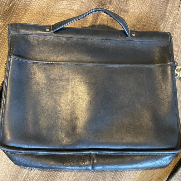 Laura U.S.A. Leather Messenger Bag - Picture 7 of 7